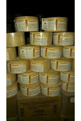Royal Expert Block 3 Kg Yalama Bloğu 8`li Paket