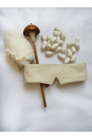 Defne&Apollon İpekçilik Özel Tasarım %100 Saf İpek El Dokuması Uyku Göz Bandı- Barış İpeği/Peace Silk