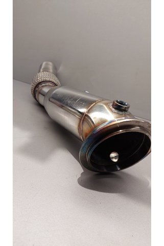 akt egzoz BMW F10 benzinli full krom downpipe egzoz partikül iptali
