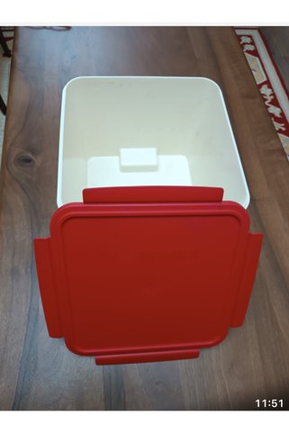 Tupperware Mega kutu 12 lt Görseldeki ürün