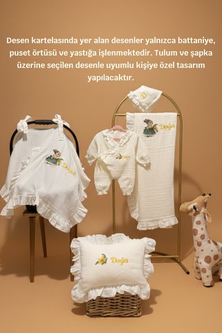 DurucoBaby Yenidoğan Bebek Hastane Çıkışı Kişiye Özel İsim Nakışlı Müslin Fırfırlı Kruvaze 5'li Set