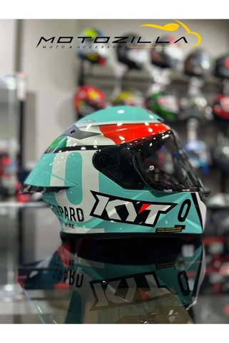 KYT TT-REVO LEOPARD TRICOLOR KAPALI KASK (ŞEFFAF VİZÖRLÜ GÖNDERİLMEKTEDİR)