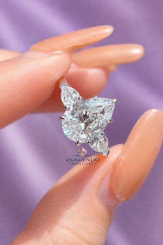 innuendo jewelery 925 Ayar Gümüş 12 mm Damla Kesim Zirkon Taşlı Yanları Taş Detaylı Yüzük