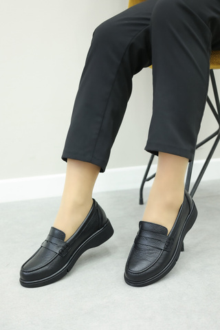 FAST STEP Hakiki Deri Siyah Floter Kadın Casual Ayakkabı 135ZA3001