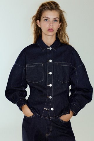 Pull & Bear Belden oturan denim gömlek