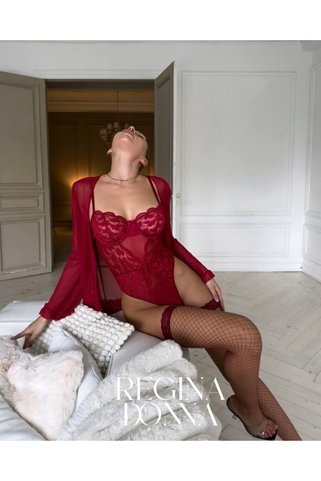 REGINA DONNA KADIN KIRMIZI DANTEL DETAYLI BODYSUİT VE ŞİFON SABAHLIK TAKIMI (FANTEZİ İÇ GİYİM BALAYI SETİ)