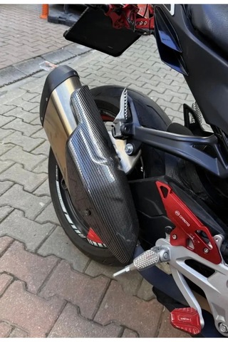 450sr karbon desen eksoz KAPAK (orj eksoz kapağı üzerine)