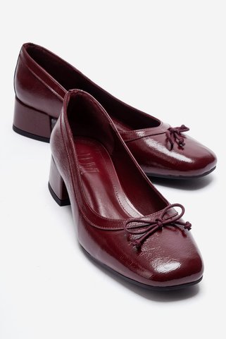 LuviShoes GIPSY Bordo Kırışık Rugan Fiyonklu Kadın Kısa Topuklu Ayakkabı
