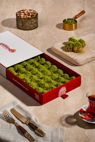 Gaziantep Güllüoğlu Bülbül Yuvası - Büyük Boy Kutu ℮ 900 gr - (34–36 dilim)