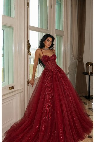 parisgelinlik Bordo Payetli Taş İşlemeli Askılı Prenses Model Nişanlık Abiye Elbise