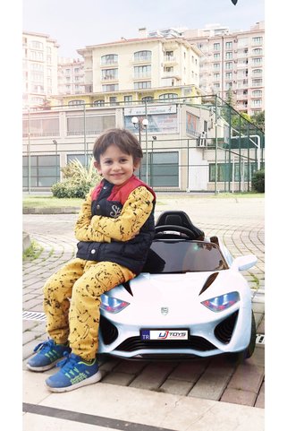 ujtoys Jagor Akülü Araba 12v-beyaz
