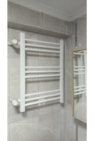 ŞİMAŞ HAVLUPAN 500x700 Beyaz 10 Borulu Havlupan Yandan Girişli Aks 55 Cm