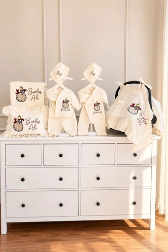 lambkin Baby Müslin Kişiye Özel Bebek Hastane Çıkış Seti - Fiyatı