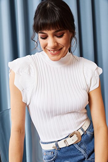 Olalook Dámská letní pletená halenka Ecru Butterfly Sleeve BLZ-19000886