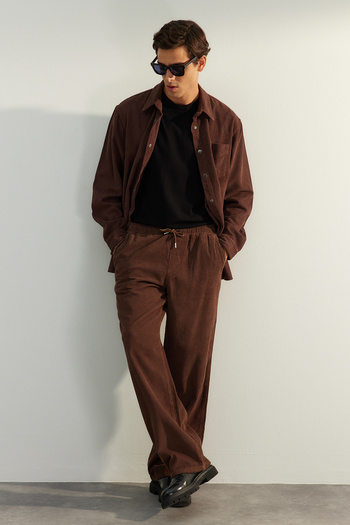Trendyol Collection Καφέ Limited Edition 100% βαμβακερό βελούδινο παντελόνι με φαρδύ πόδι - TMNAW24PL00009