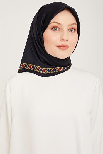 Armine ARMINE SURA SILK SCARF 2024 WINTER SEASON 9057D01-36