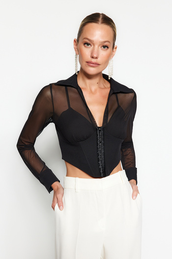 Trendyol Collection Černá korzetová košile s detailním vzorem TPRAW24GO00004