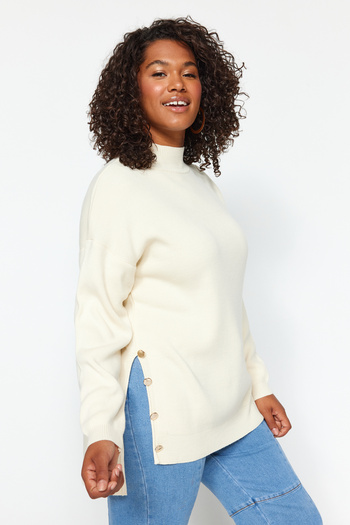 Trendyol Curve Cream Button Detailed Turtleneck Knitwear Sweater TBBAW24AN00076