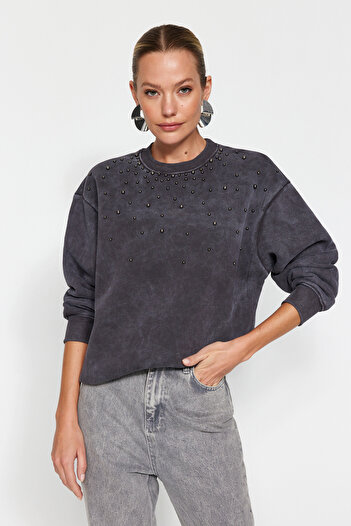 Trendyol Collection Antracit Antique/Blede Effect Silný vnitřní fleece Pearl Detailní běžná pletená mikina TWOAW24SW00152