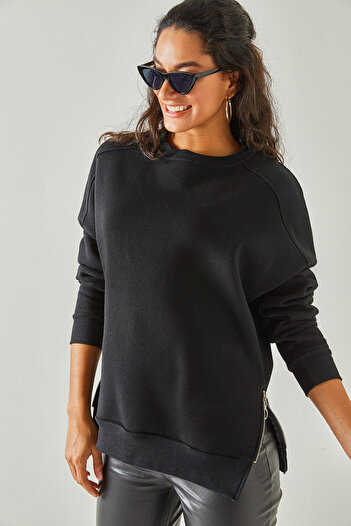 Olalook Women's Black Thick Sweatshirt with Side Zipper Detail and Fleece Inside SWT-19000624