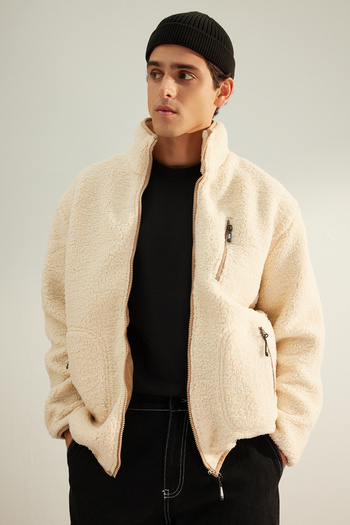 Trendyol Collection Ecru Welsoft Plush Coat - Regular Fit, Limited Edition TMNAW24MO00032