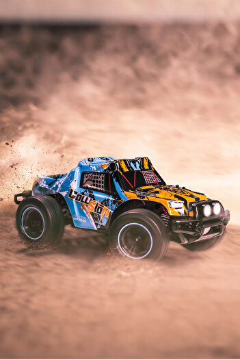 welcomein 1;16 40km/h Hız Yapan 4x4 Uzaktan Kumandalı Metal İç Aksamlı Rc Araba