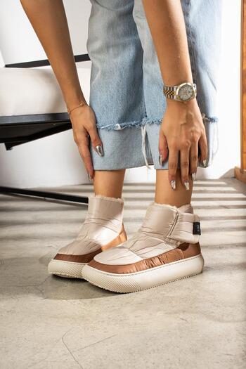 ZENNESHOES Γυναικείες μπότες με επένδυση από χνούδι Mary