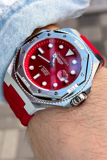 Quantum Barracuda Bar1091.358 20 Atm Silicone Cord Men's Wristwatch