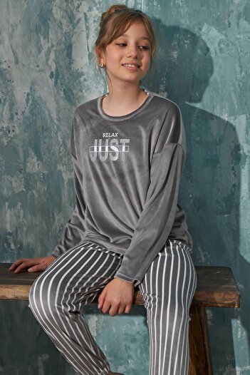 Pijamaevi Gray Just Patterned Exclusive Velvet Girls Pajama Set