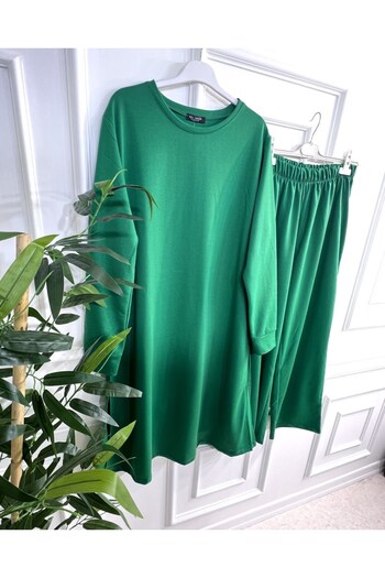 Aşkı Endam Uğur Long Two Thread Set with Slits on the Sides - Benetton
