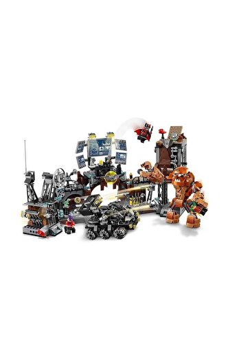 LEGO Dc Comics Super Heroes - Batcave Clayface's Occupation Game Set