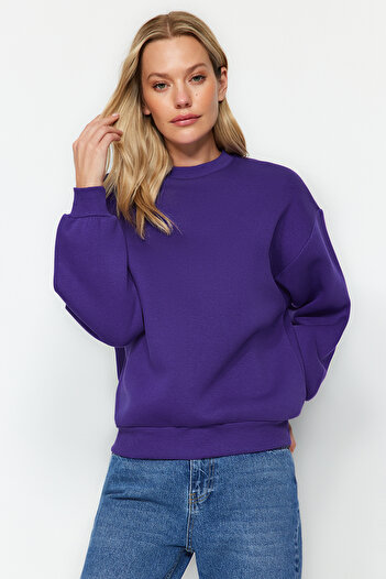 Trendyol Collection Μωβ χοντρό φλις εσωτερικά με κανονική/κανονική εφαρμογή Πλήρης λαιμόκοψη Basic πλεκτό φούτερ TWOAW24SW00101