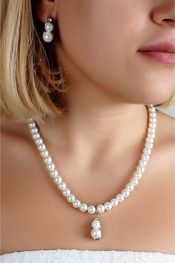EUROMODA Specially Designed Pearl and Zircon Stone Necklace Earring Jewelry Set