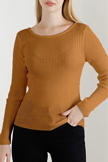VEGENZE Women's Camel Boat Neck Knitwear Sweater