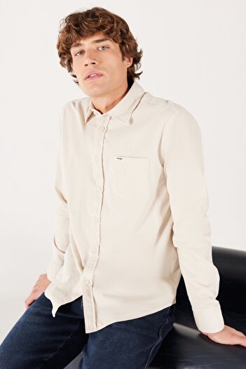 WRANGLER Regular Fit Regular Cut 100% Cotton Velvet Off White Long Sleeve Shirt