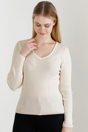 VEGENZE Women's Beige V-Neck Knitwear Sweater
