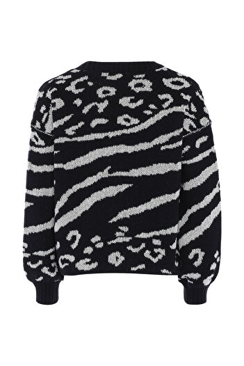 NALLY Sweater