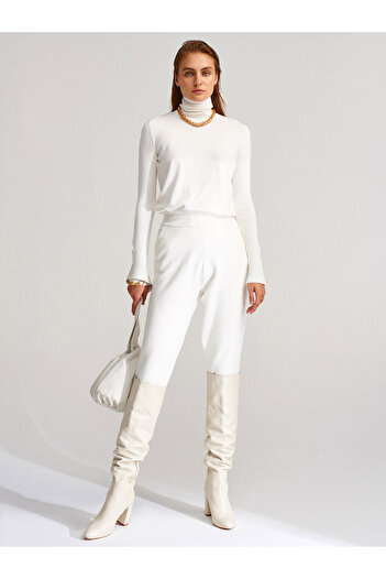 Dilvin Sleeve Cuff Drop Turtleneck Premium Knitwear-Ecru