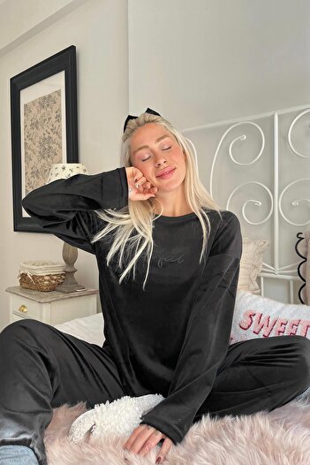 Pijamaevi Set de pijamale pentru femei, exclusiv din catifea, cu model perfect negru