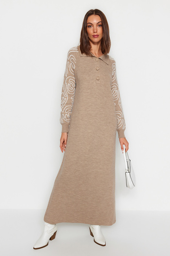 Trendyol Modest Norkové Polo límec rukávy Vzorované pletené šaty TCTAW24EB00129