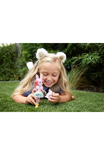 Enchantimals Mattel Enchantimals Bebek Serisi Ana Karakter Bebekler, Bree Bunny Bebek ve Twist, FXM73