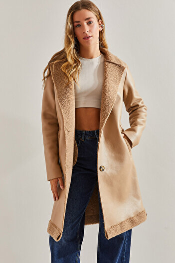 Bianco Lucci Women's Buttoned Leather Coat