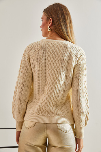 Bianco Lucci Women's Braided Buttoned Knitwear Sweater