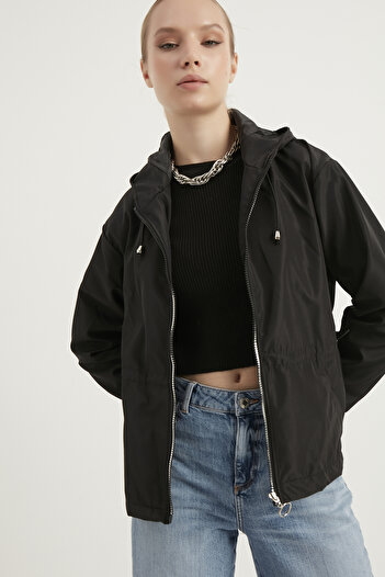 MEECY Women's Black Seasonal Coat