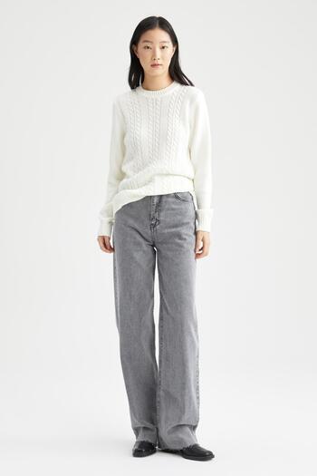 DeFacto Normál Fit Crew Neck pulóver