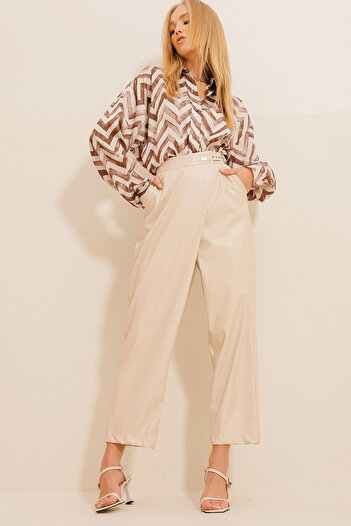 Trend Alaçatı Stili Women's Stone Double Pocket Belt Detailed Leather Trousers ALC-X11079