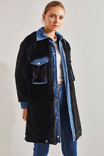 Bianco Lucci Women's Double Pocket Plush Coat