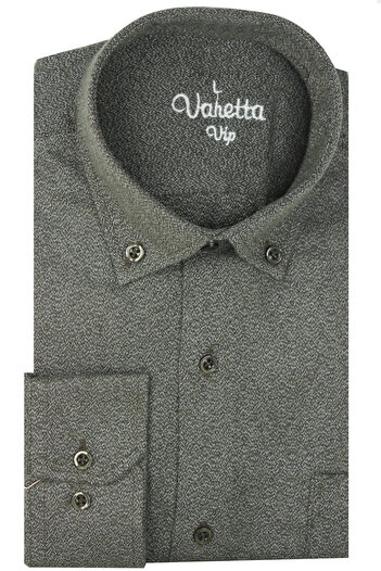 Varetta Men's Green Sanded Winter Classic Cut Collar Buttoned Shirt with Pockets