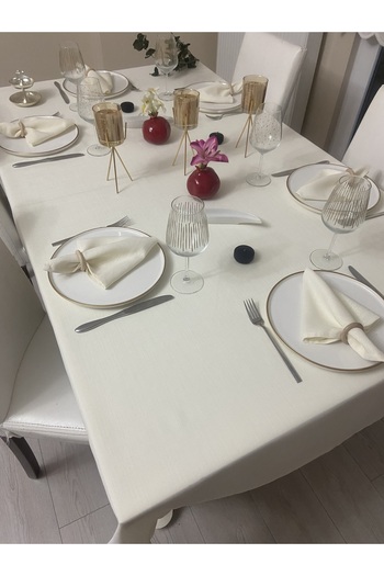 Zeren Home Linen Look Carefree Table Cloth Cream