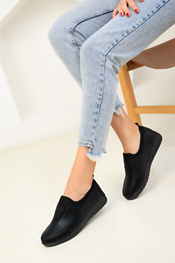 SOHO Women's Black Sneakers 18520